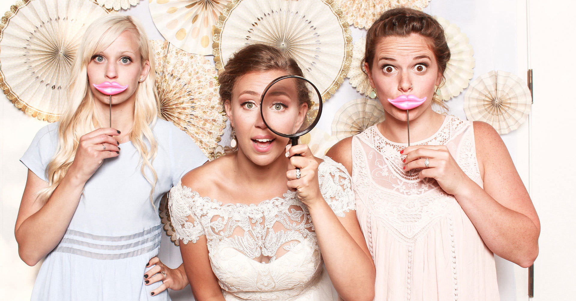 8 Motive penru care ai nevoie de Cabina Foto la evenimentul tau